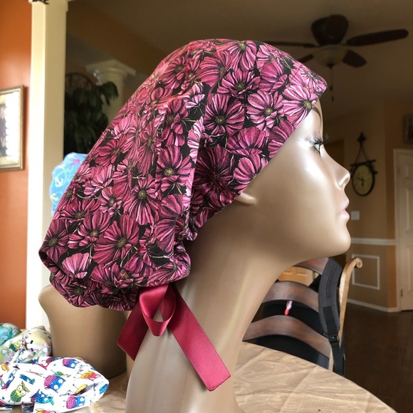 Large pixie cap in flowery fall color - Picture 4 of 4